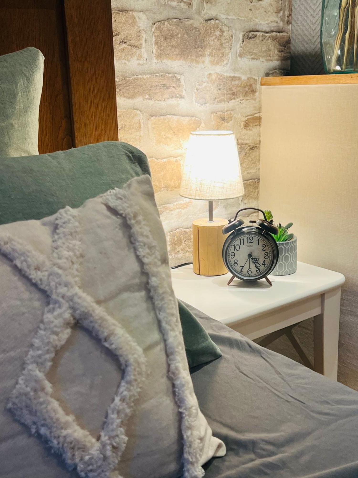 Ferienwohnung Palatina Heuchelheim-Klingen Bagian luar foto